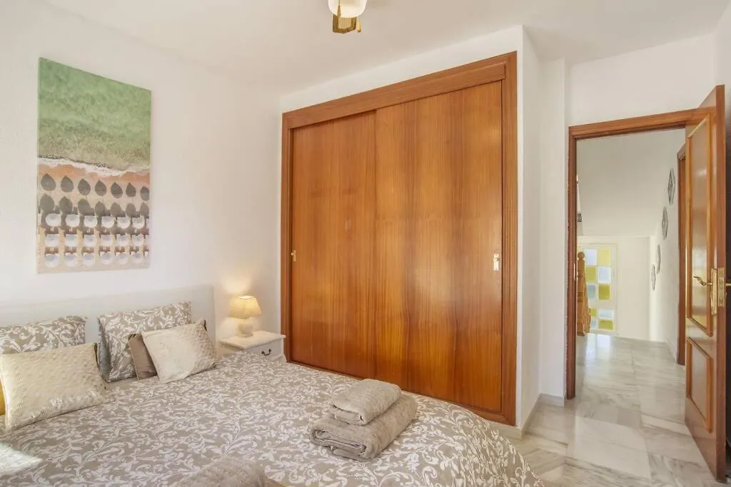 Villa Marina Benalmadena - 5 Min Walk To The Beach, Heated Pool, Spa, 5 Bedrooms Spagna